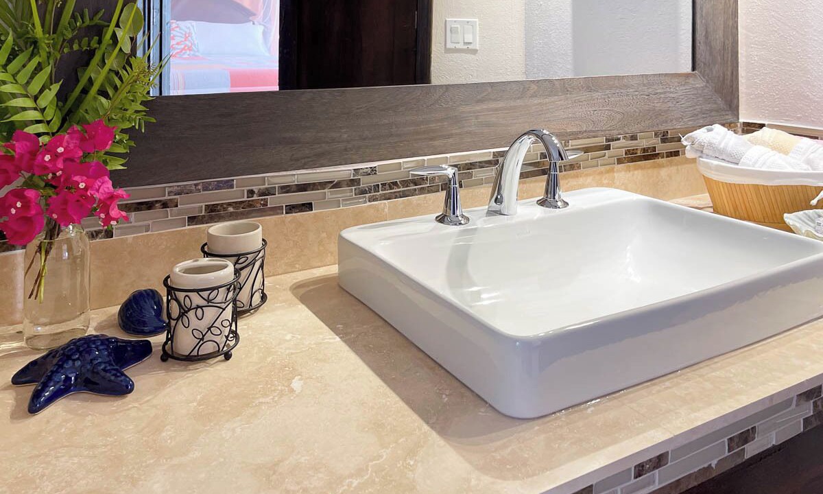 Photo of Bathroom in Leeward Settlement
