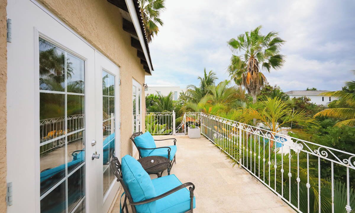 Photo of Patio Balcony in Leeward Settlement