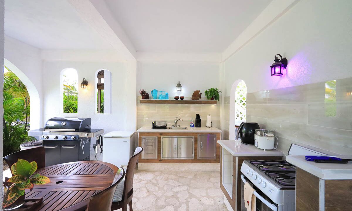 Photo of Kitchen in Leeward Settlement