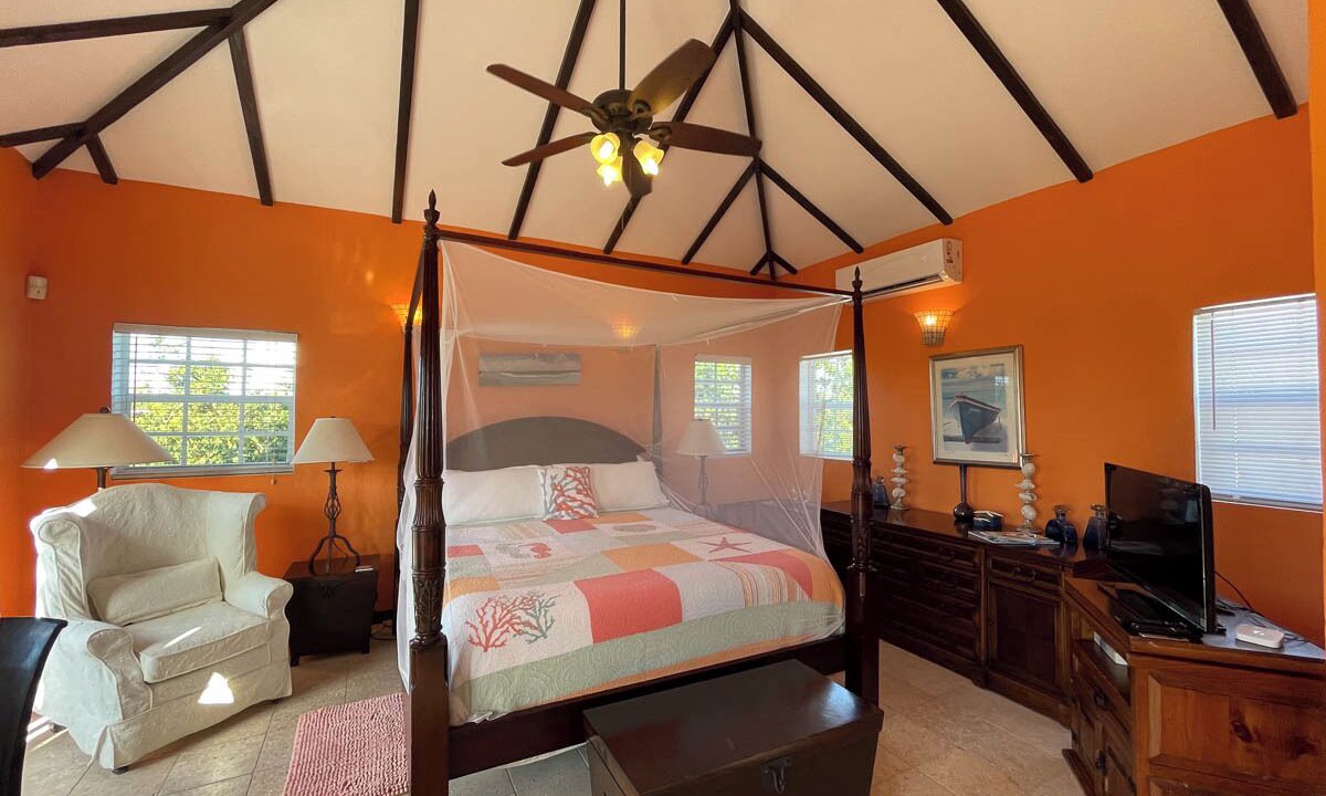 Photo of Bedroom in Leeward Settlement