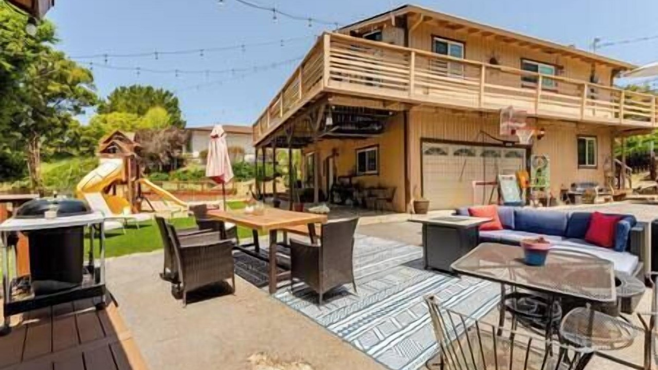 Photo of Others in Aptos