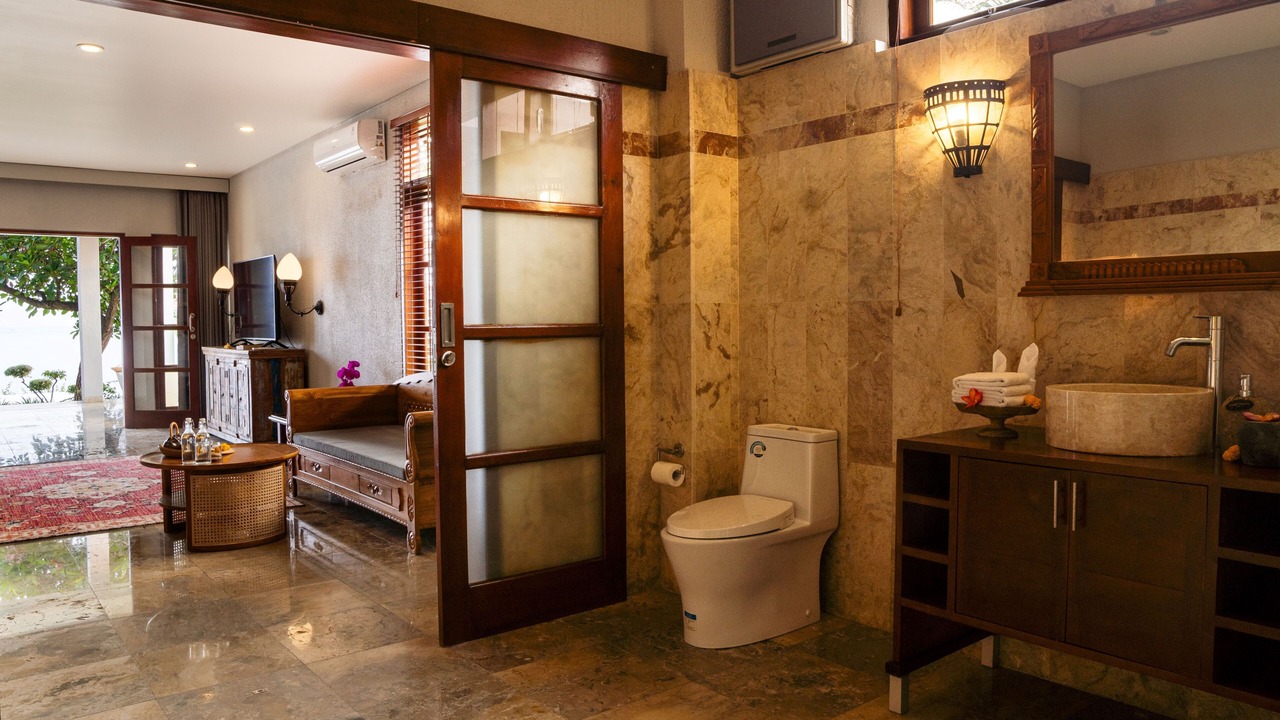 Photo of Bathroom in Bukti