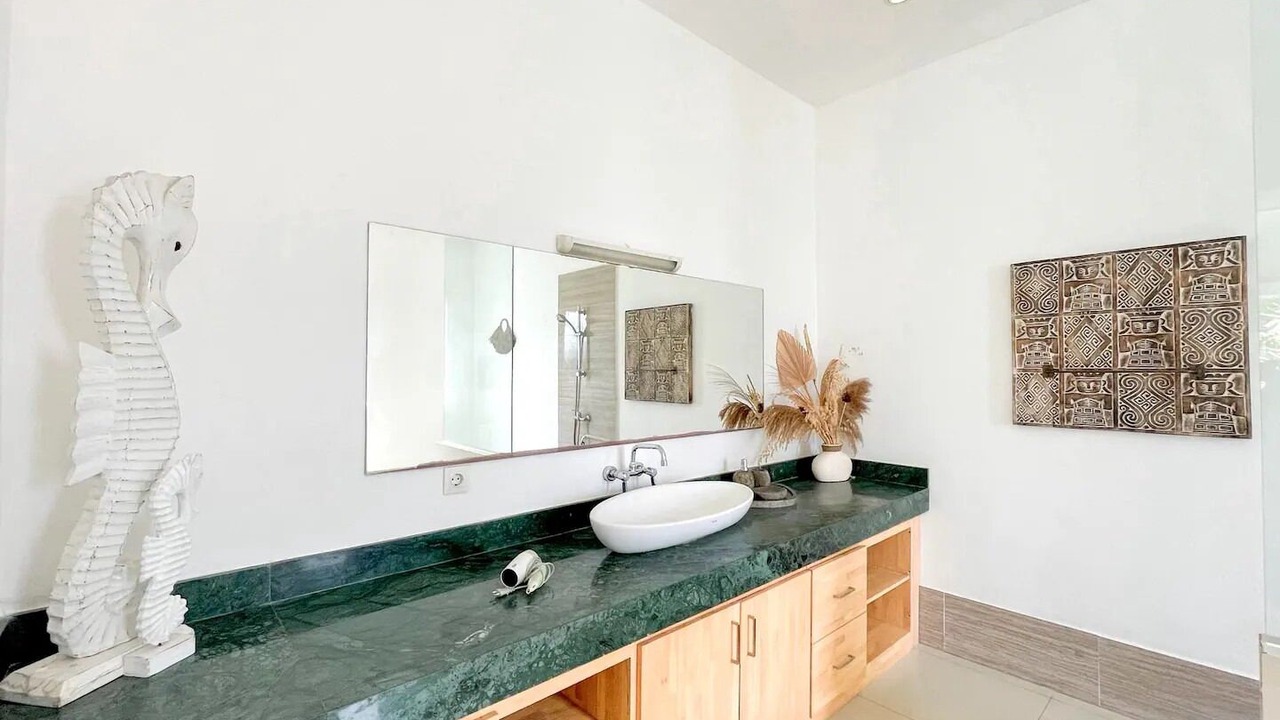 Photo of Bathroom in Dyanapura