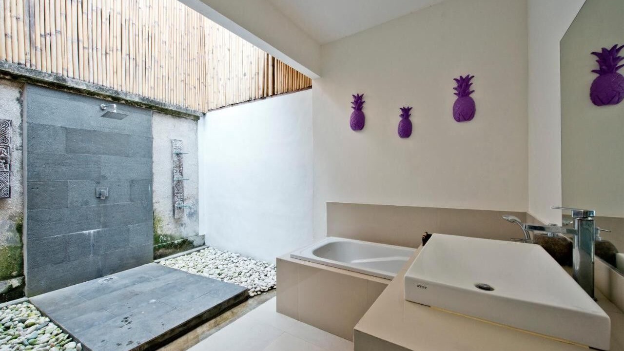 Photo of Bathroom in Dyanapura