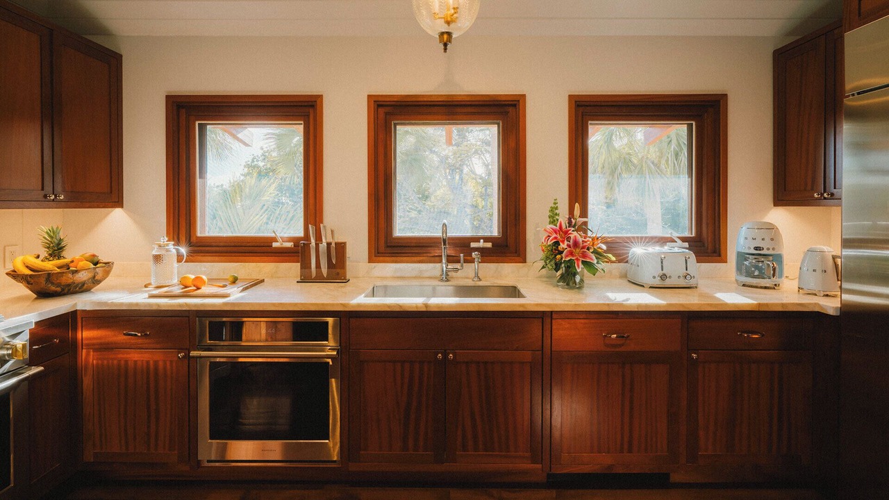 Photo of Kitchen in Leeward Settlement