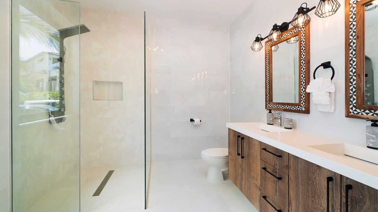 Photo of Bathroom in Ocean Point