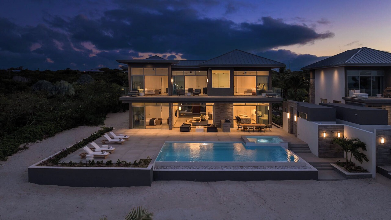 Photo of Outdoor in Grace Bay West