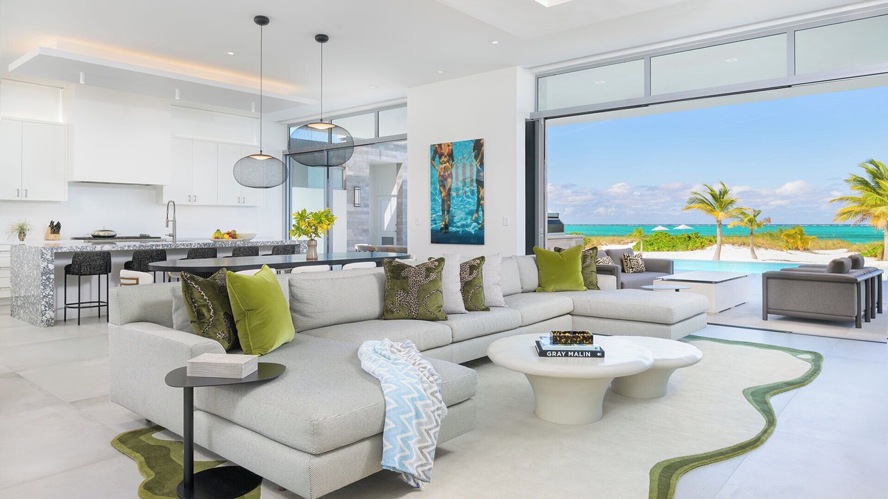 Photo of Livingroom in Grace Bay West