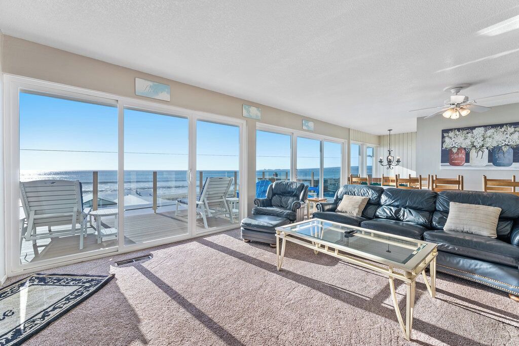 Photo of Livingroom in Rio del Mar