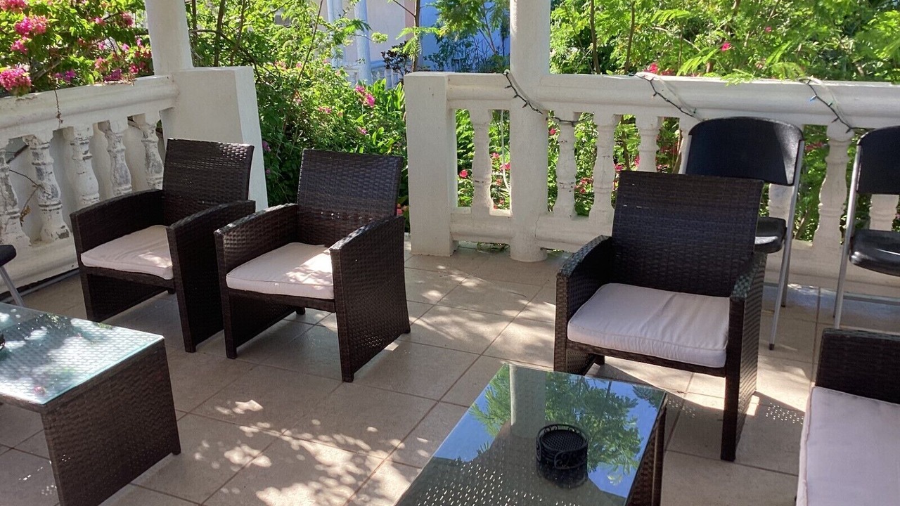 Photo of Patio Balcony in Cockburn Town