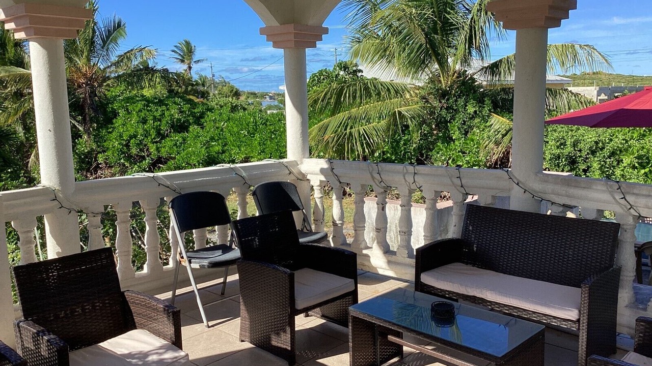 Photo of Patio Balcony in Cockburn Town