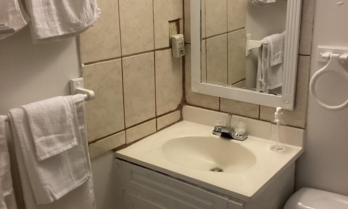 Photo of Bathroom in Cockburn Town