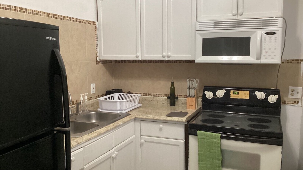 Photo of Kitchen in Cockburn Town