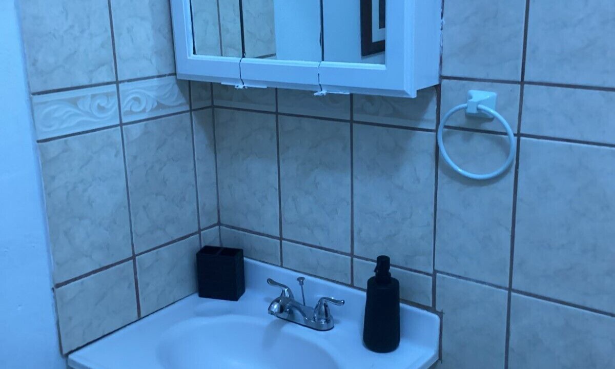 Photo of Bathroom in Cockburn Town