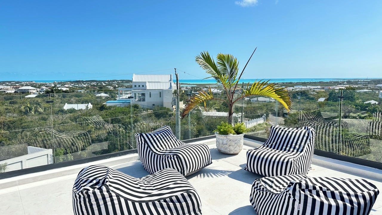 Photo of Patio Balcony in Middle Caicos