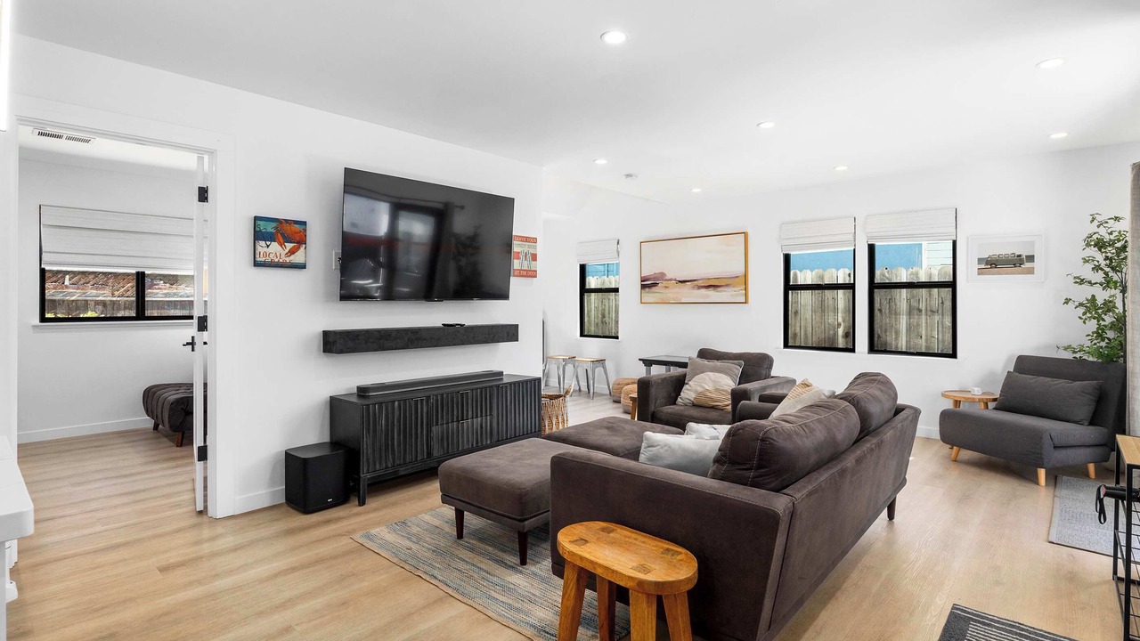 Photo of Livingroom in Eastside Santa Cruz