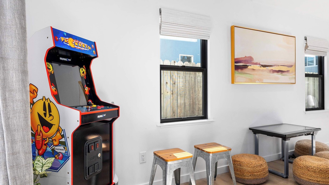 Photo of Livingroom in Eastside Santa Cruz