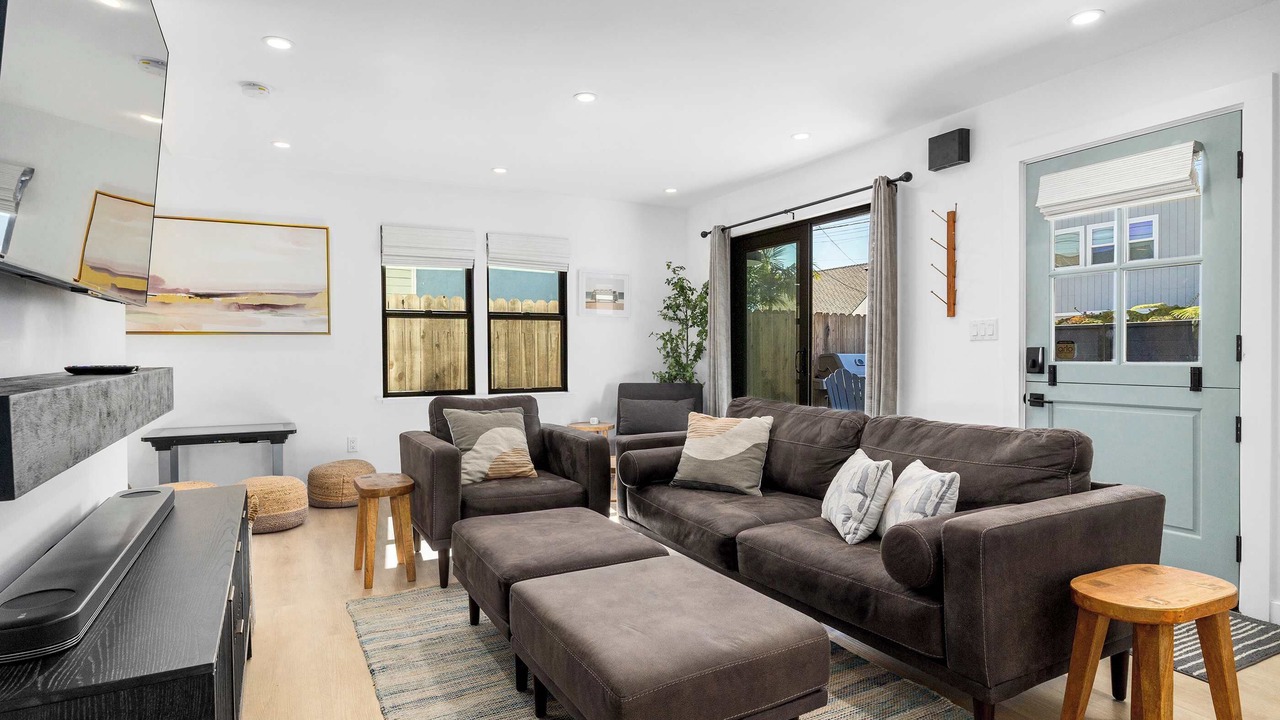 Photo of Livingroom in Eastside Santa Cruz