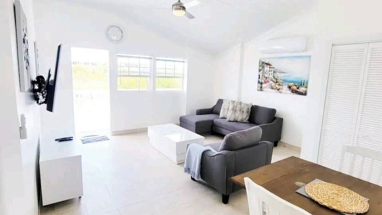 Photo of Livingroom in Ocean Point