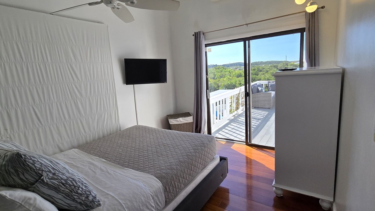 Photo of Bedroom in Discovery Bay