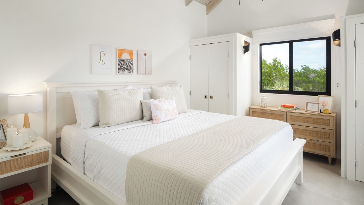 Photo of Bedroom in Venetian Road Settlement
