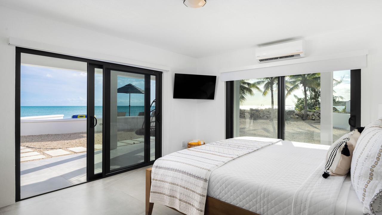 Photo of Bedroom in Venetian Road Settlement