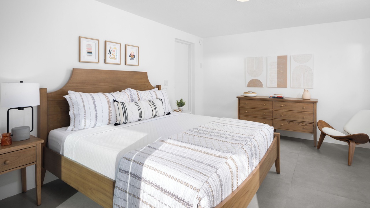 Photo of Bedroom in Venetian Road Settlement