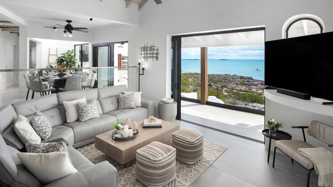 Photo of Livingroom in Venetian Road Settlement