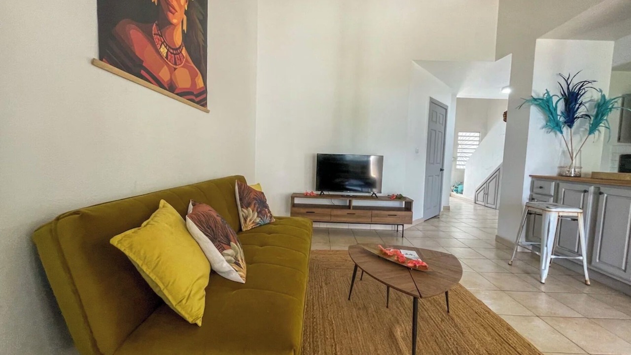 Photo of Livingroom in Arue