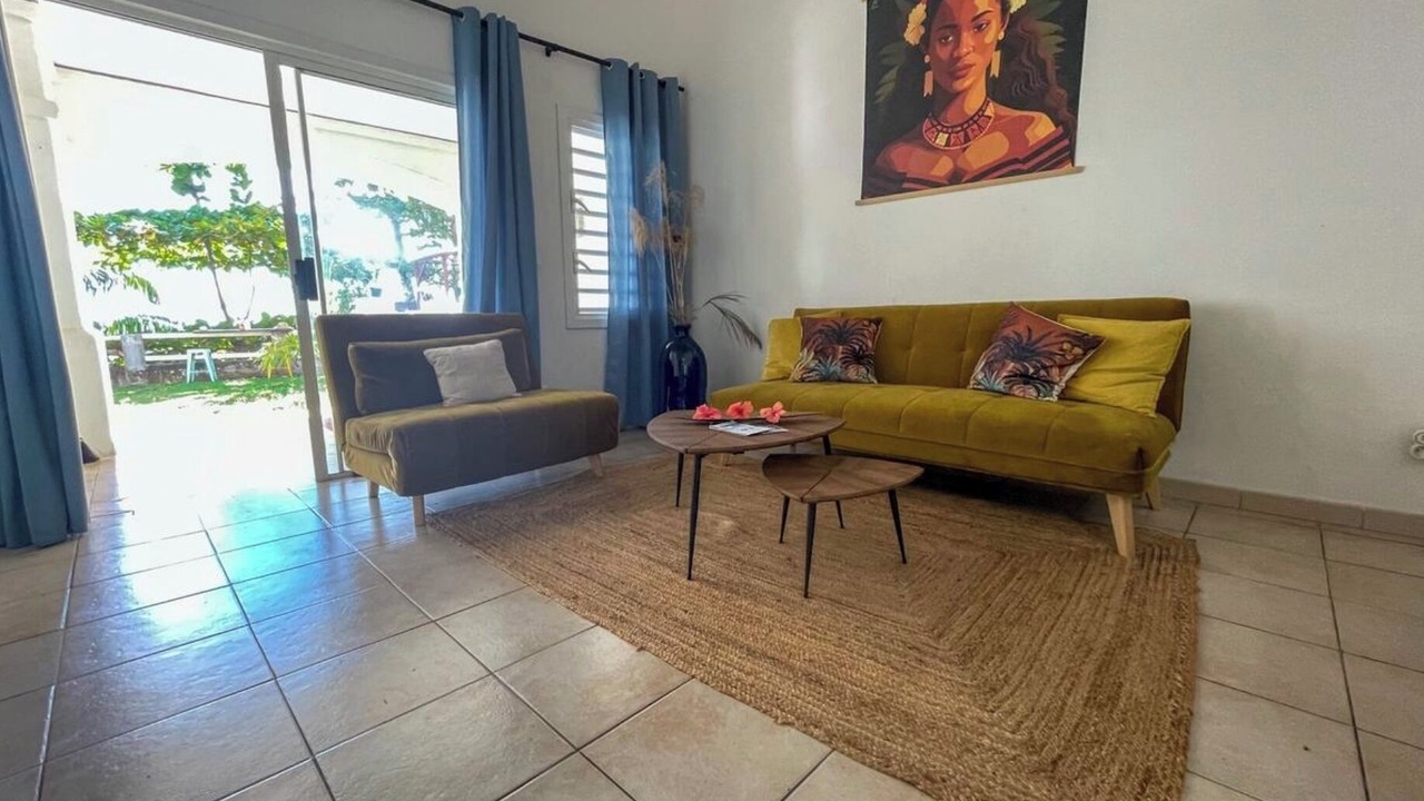 Photo of Livingroom in Arue