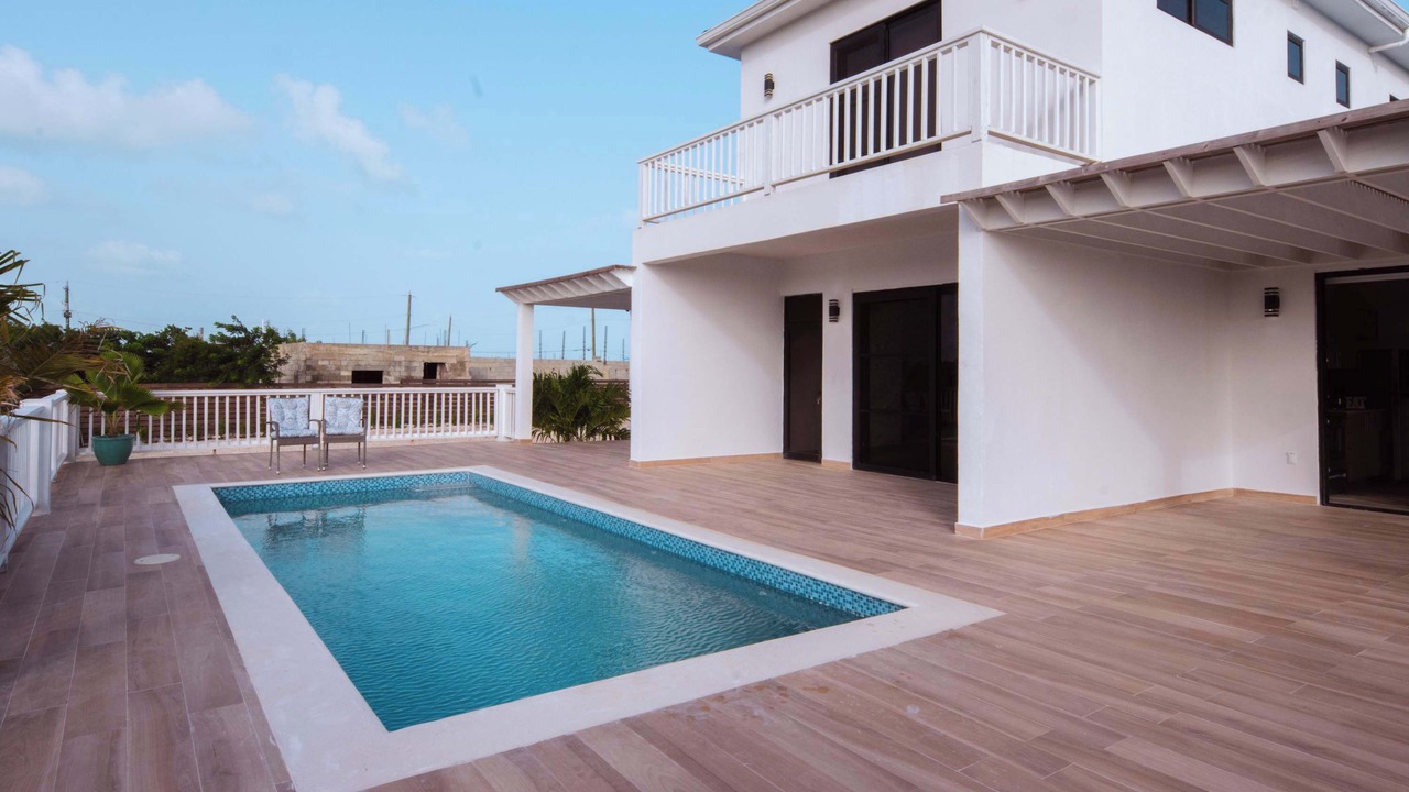 Photo of Outdoor in Leeward Settlement