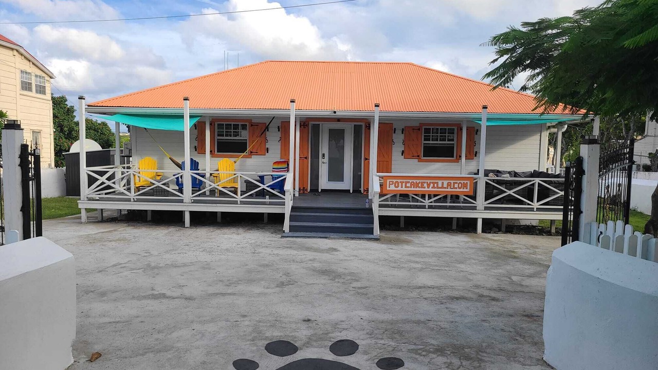 Photo of Outdoor in Cockburn Town