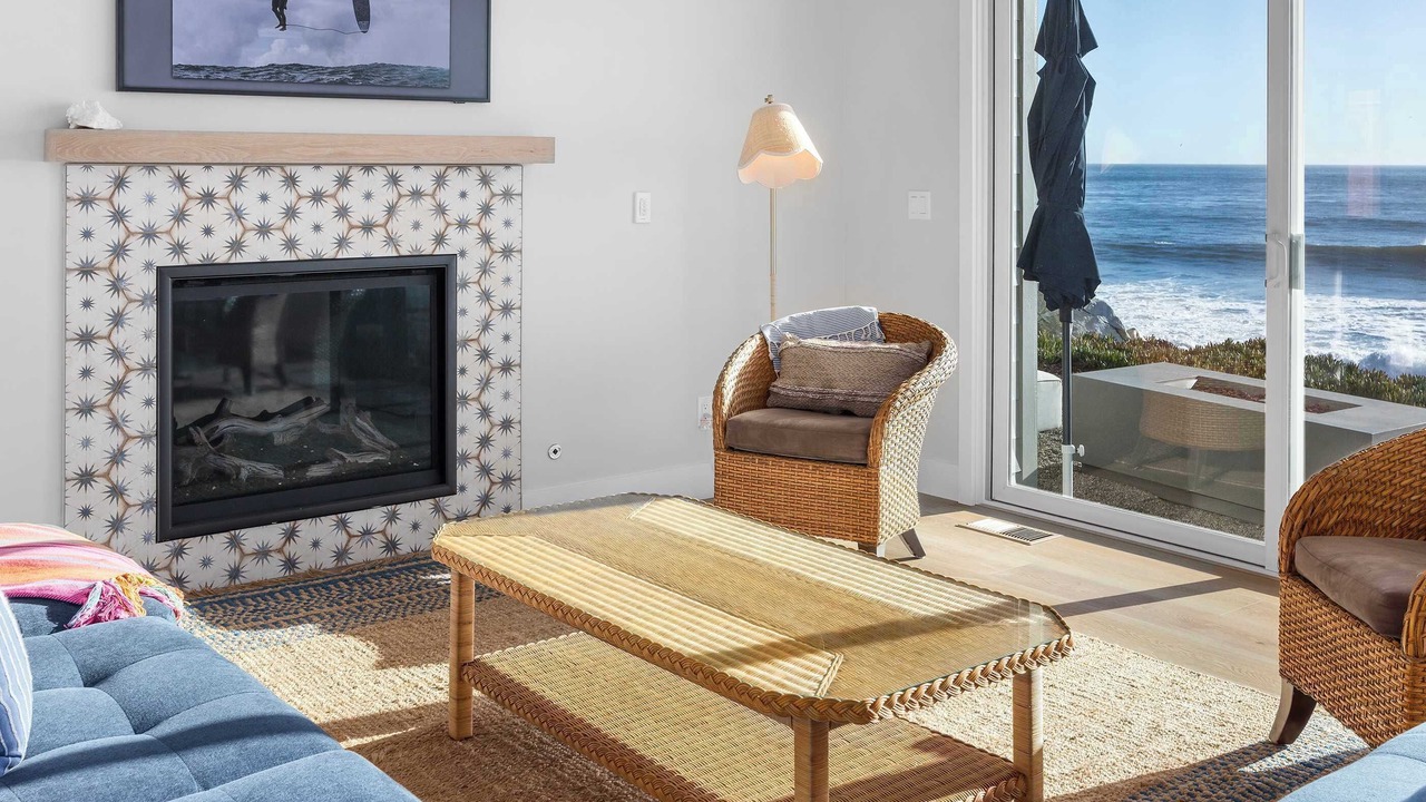 Photo of Livingroom in Opal Cliffs