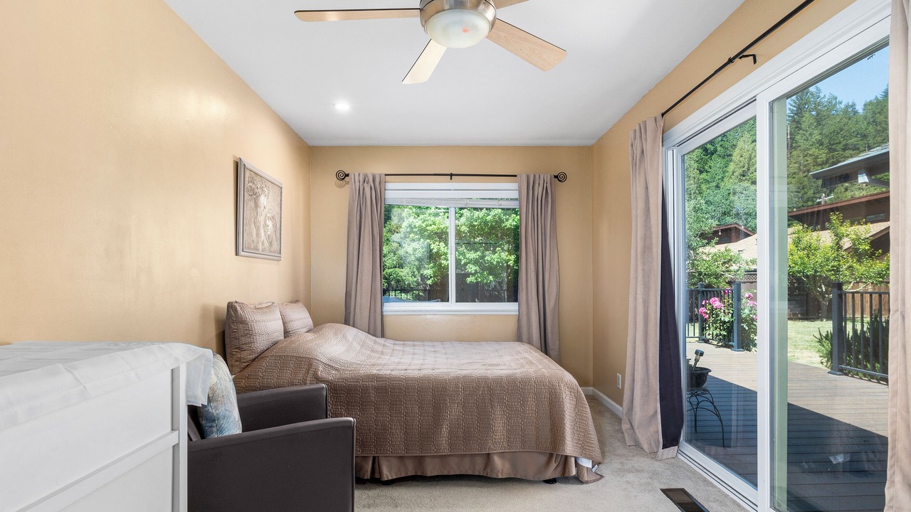 Photo of Bedroom in Ben Lomond