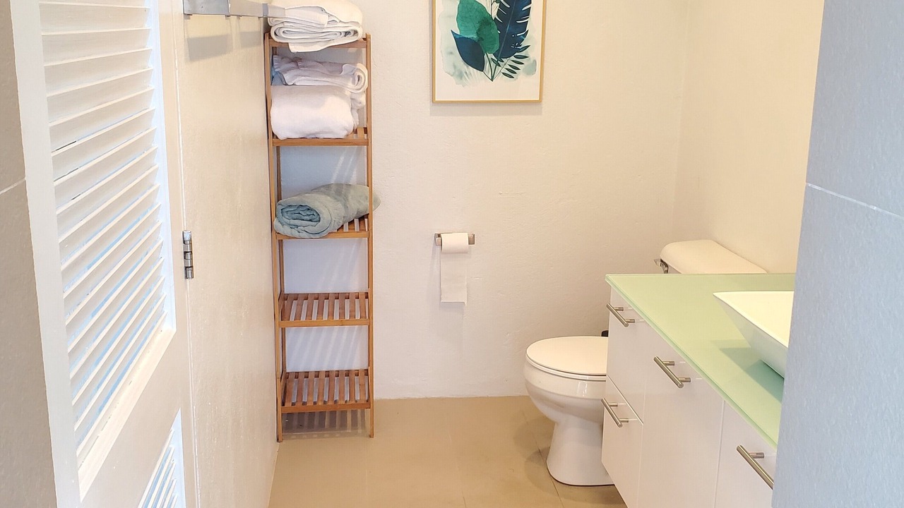 Photo of Bathroom in Middle Caicos