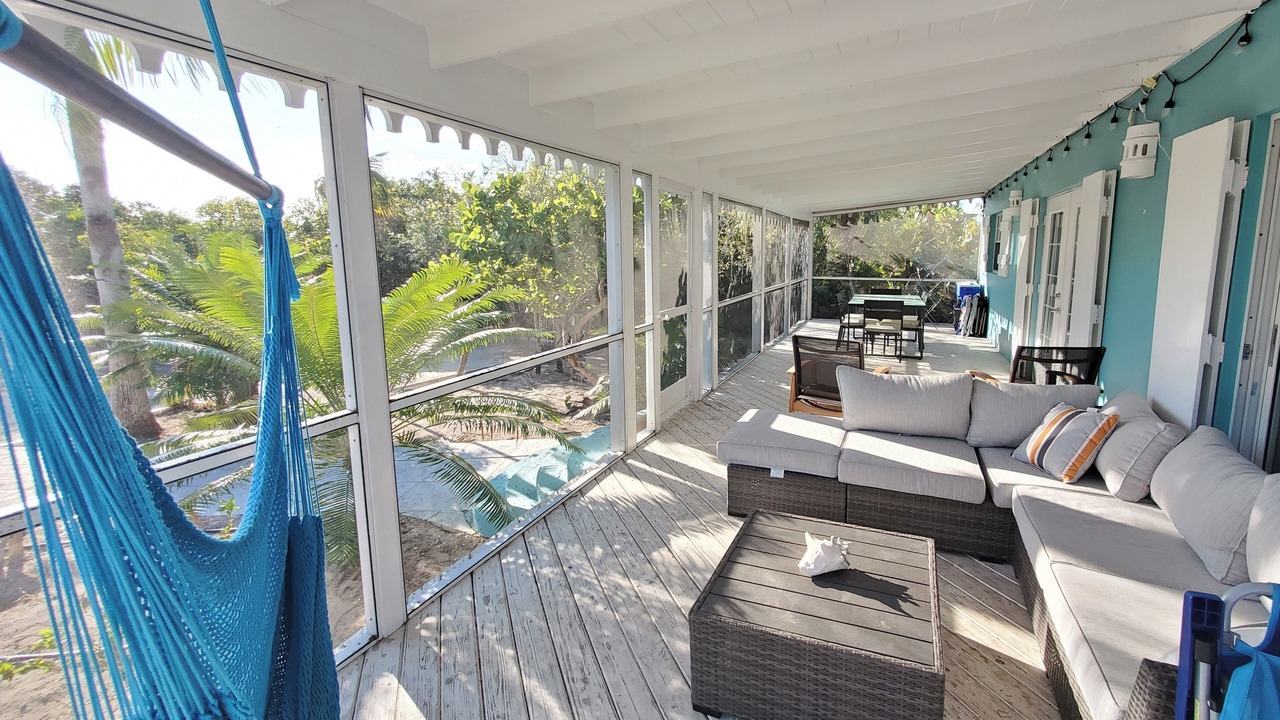 Photo of Livingroom in Middle Caicos