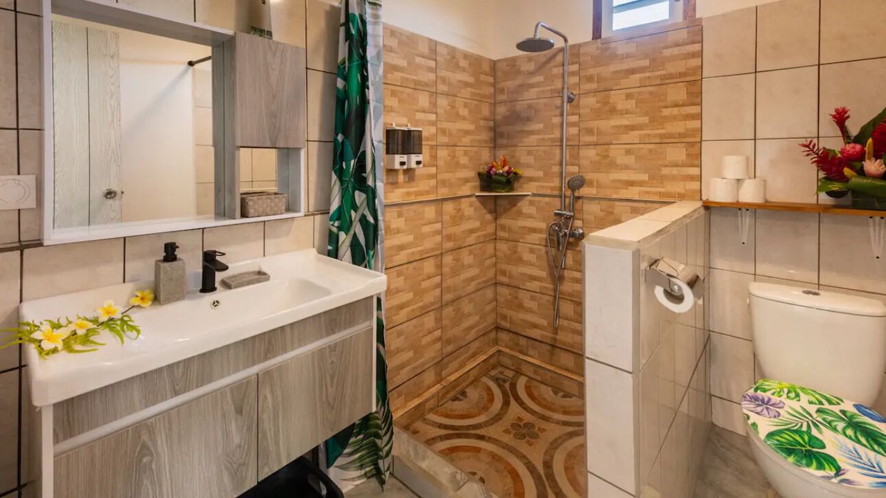Photo of Bathroom in Nunue