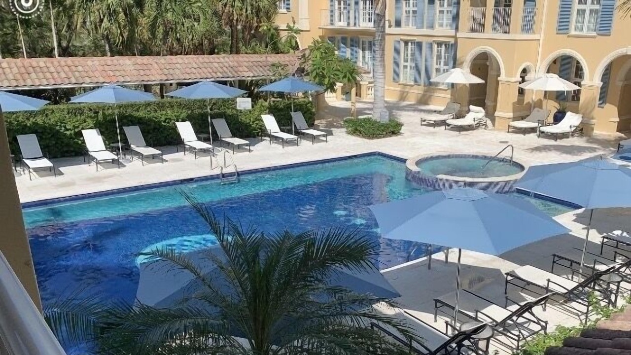 Photo of Patio Balcony in Grace Bay