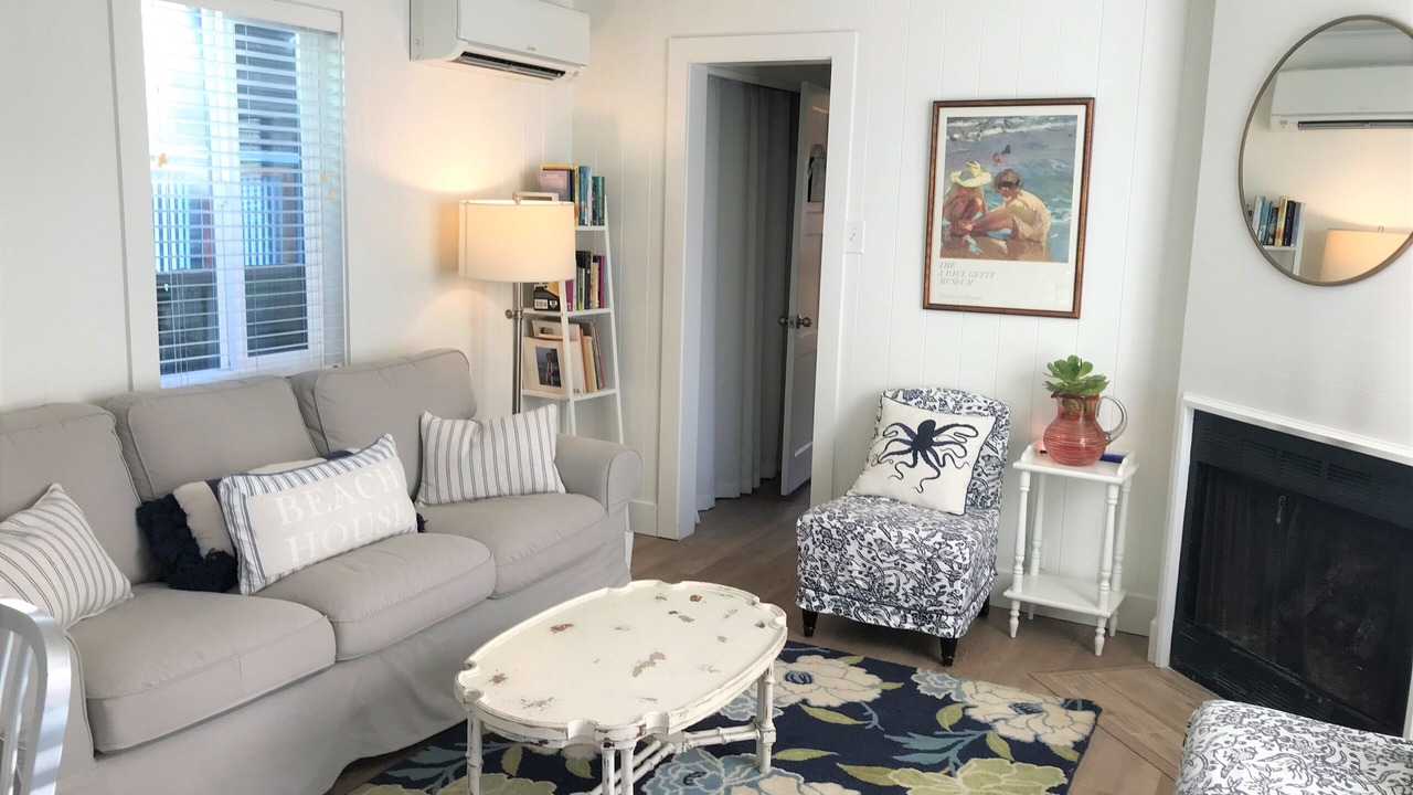 Photo of Livingroom in Eastside Santa Cruz