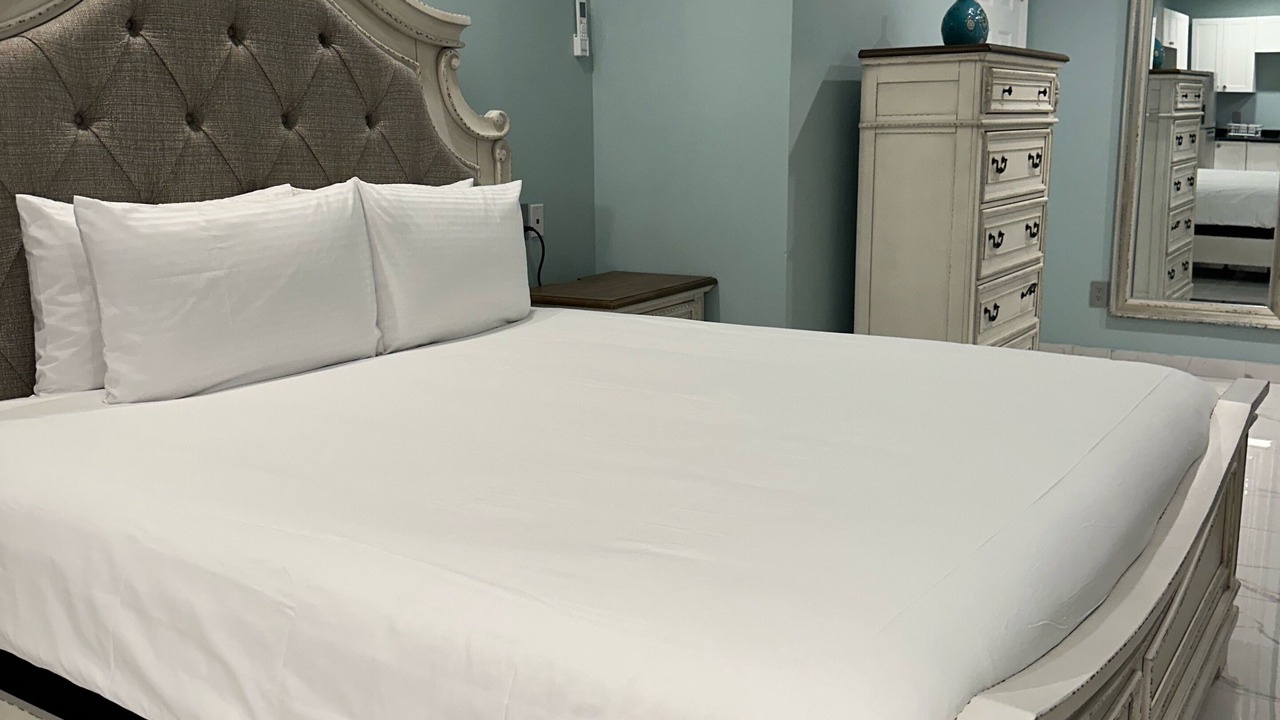 Photo of Bedroom in Grace Bay