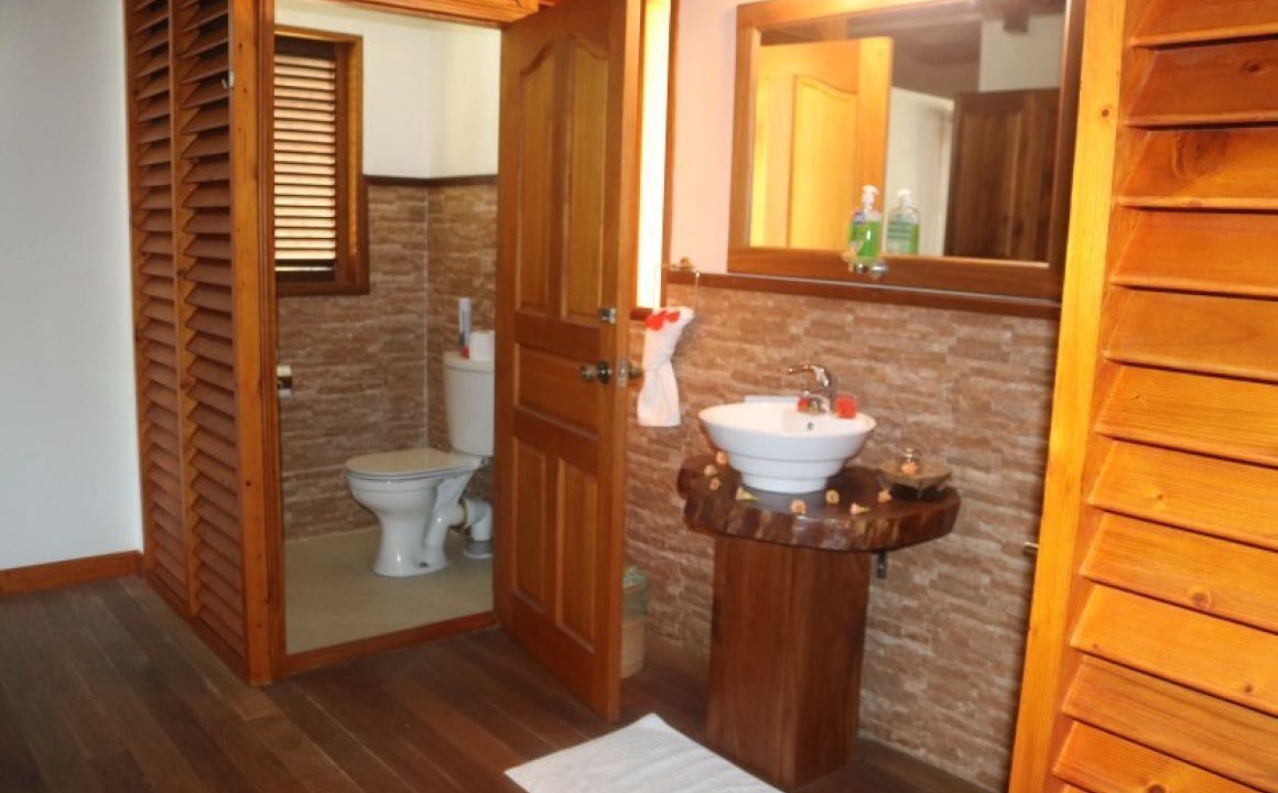 Photo of Bathroom in Praslin Island