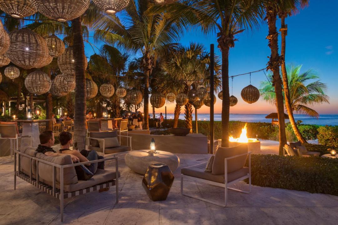 Photo of Patio Balcony in Grace Bay