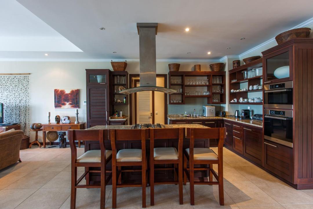 Photo of Livingroom in Eden Island