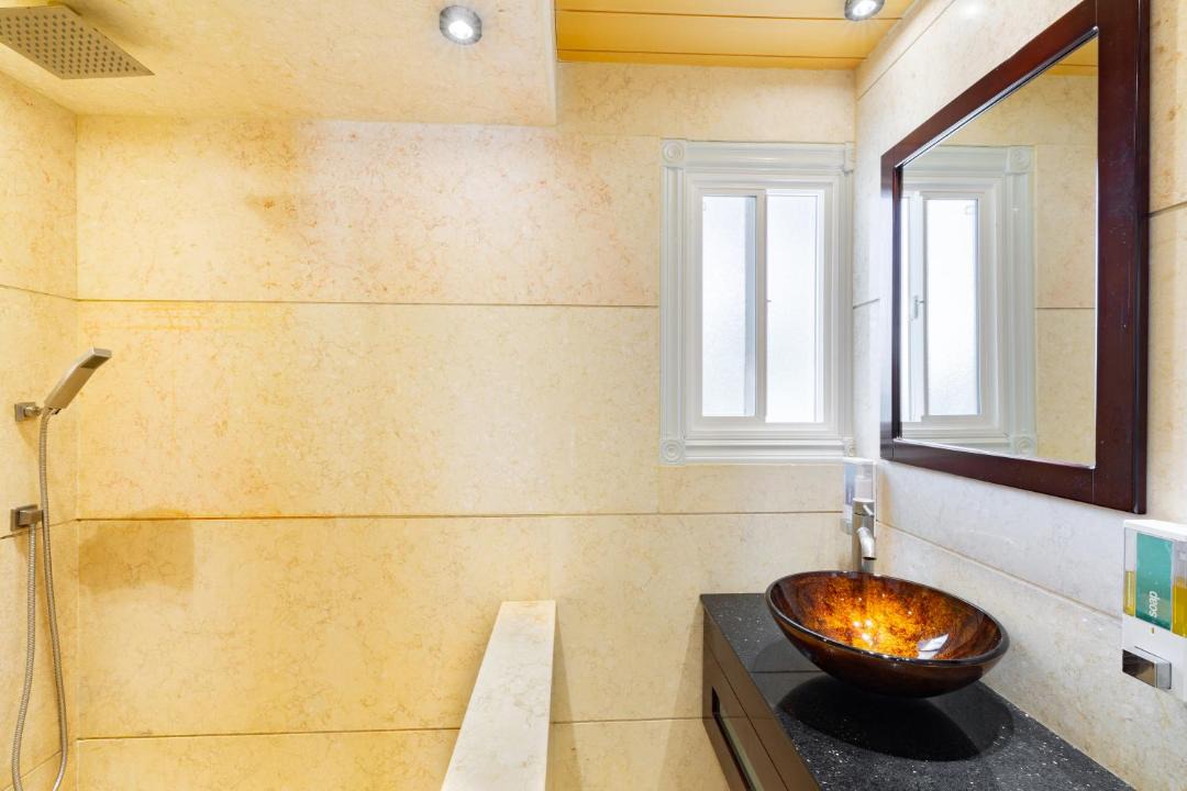 Photo of Bathroom in Venetian Road Settlement