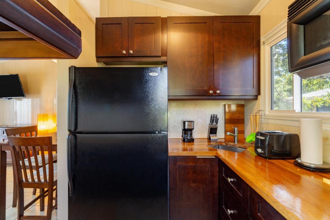 Photo of Kitchen in Venetian Road Settlement