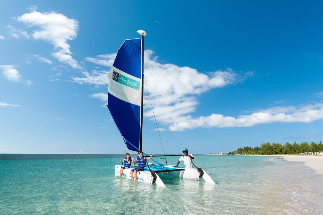 Photo of Others in Grace Bay West