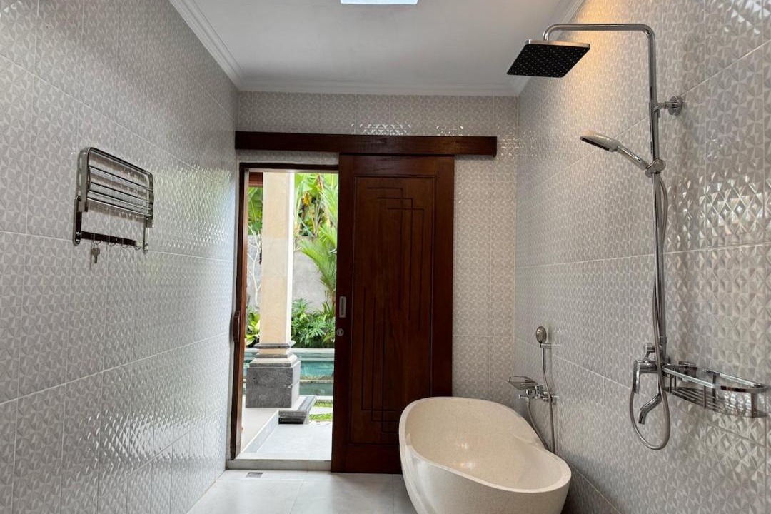 Photo of Bathroom in Kedewatan