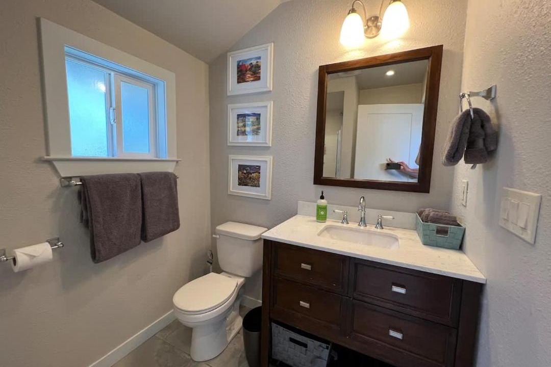 Photo of Bathroom in Bananna Belt