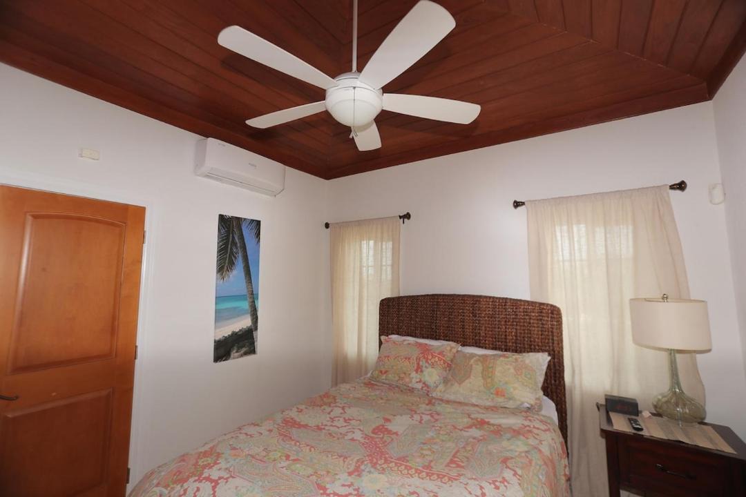 Photo of Bedroom in Cockburn Town