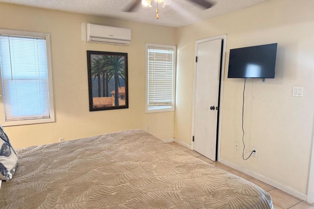 Photo of Bedroom in Discovery Bay